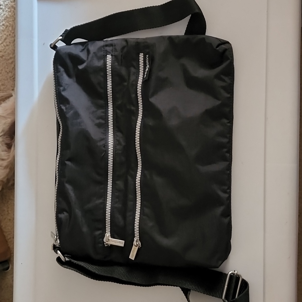 Baggallini Cross Body Bag